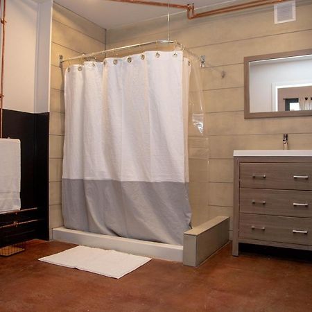 Eco Friendly Loft In Center City, Contactless Check In - Hive Room 필라델피아 외부 사진