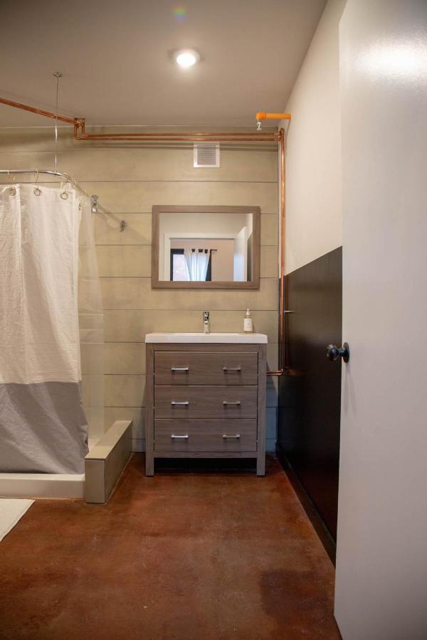 Eco Friendly Loft In Center City, Contactless Check In - Hive Room 필라델피아 외부 사진